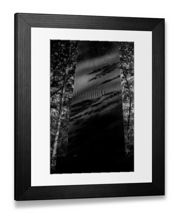 Framed Print : GDR, Berlin, 04.10.1987, Jewish cemetery Weissensee