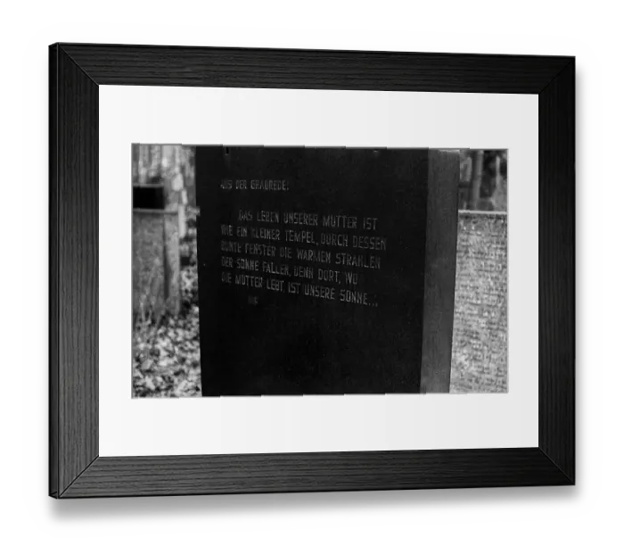 Framed Print : GDR, Berlin, 09.02.1987, Jewish cemetery Weissensee