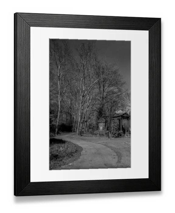 Framed Print : GDR, Berlin, 27.04.1987, Jewish Cemetery Weissensee