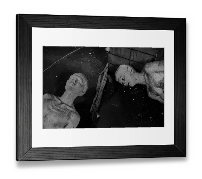 Framed Print : GDR, Berlin, 17 June 1990, Oranienburger Strasse S-Bahn station