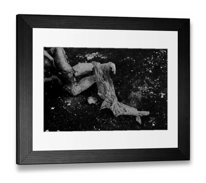 Framed Print : GDR, Berlin, 17 June 1990, Oranienburger Strasse S-Bahn station