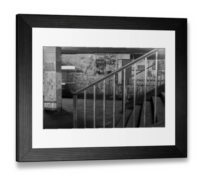 Framed Print : GDR, Berlin, 17 June 1990, Potsdamer Platz S-Bahn station Framed Print : GDR, Berlin, 17 June 1990, Potsdamer Platz S-Bahn station