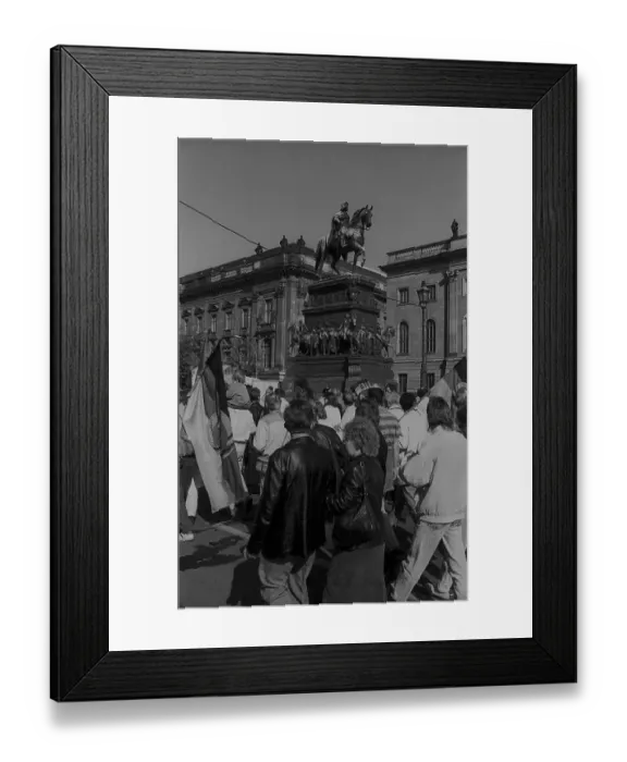 Framed Print : GDR, Berlin, 30.04.1990, 1 May 1990