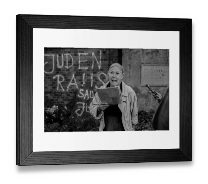 Framed Print : GDR, Berlin, 12 May 1990, demonstration /  rally against desecration of Brecht's grave