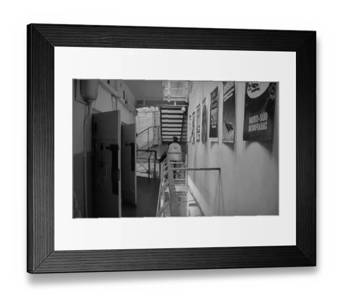 Framed Print : GDR, Potsdam, 13.05.1990, Linden Hotel
