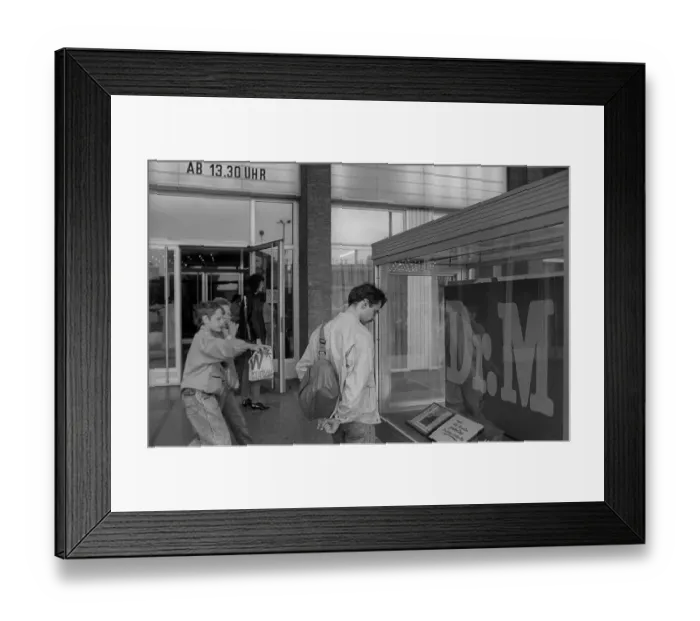 Framed Print : GDR, Berlin, 14.5.1990, Kino International Framed Print : GDR, Berlin, 14.5.1990, Kino International