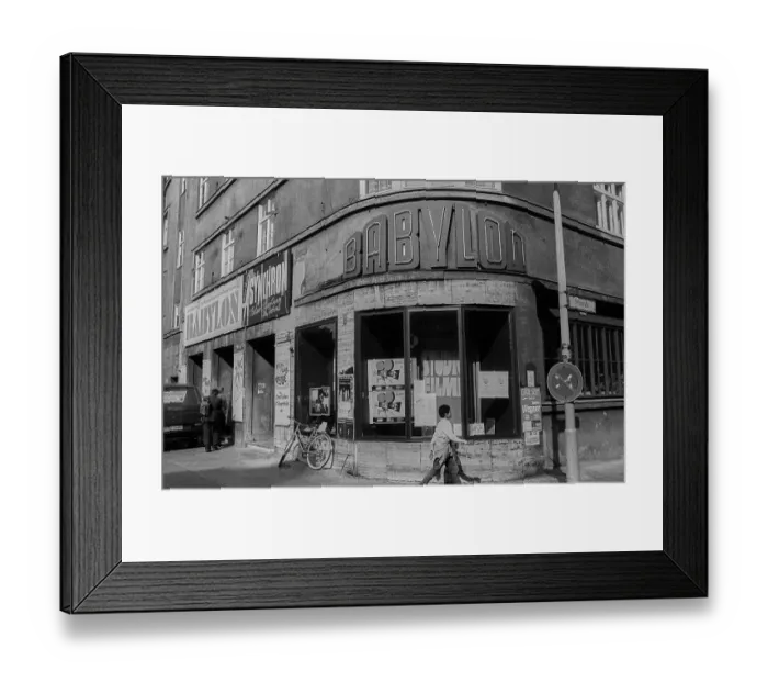 Framed Print : GDR, Berlin, 23.5.1990, Babylon cinema