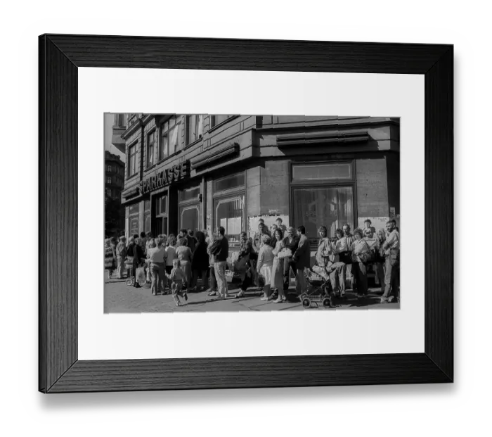 Framed Print : GDR, Berlin, 25 May 1990, queuing for applications for monetary union