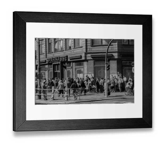 Framed Print : GDR, Berlin, 25 May 1990, queuing for applications for monetary union Framed Print : GDR, Berlin, 25 May 1990, queuing for applications for monetary union