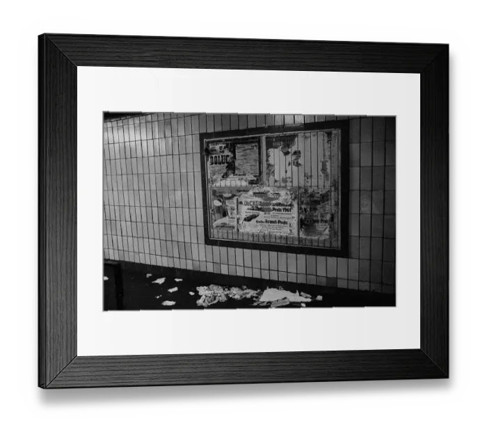 Framed Print : GDR, Berlin, 29 May 1990, Stadtmitte underground station (now U6)