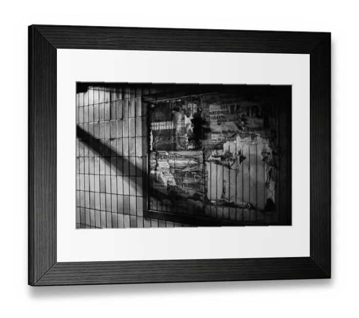 Framed Print : GDR, Berlin, 29 May 1990, Stadtmitte underground station (now U6)