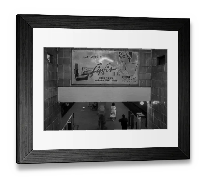 Framed Print : GDR, Berlin, 3 June 1990, Rosenthaler Platz underground station (U8)