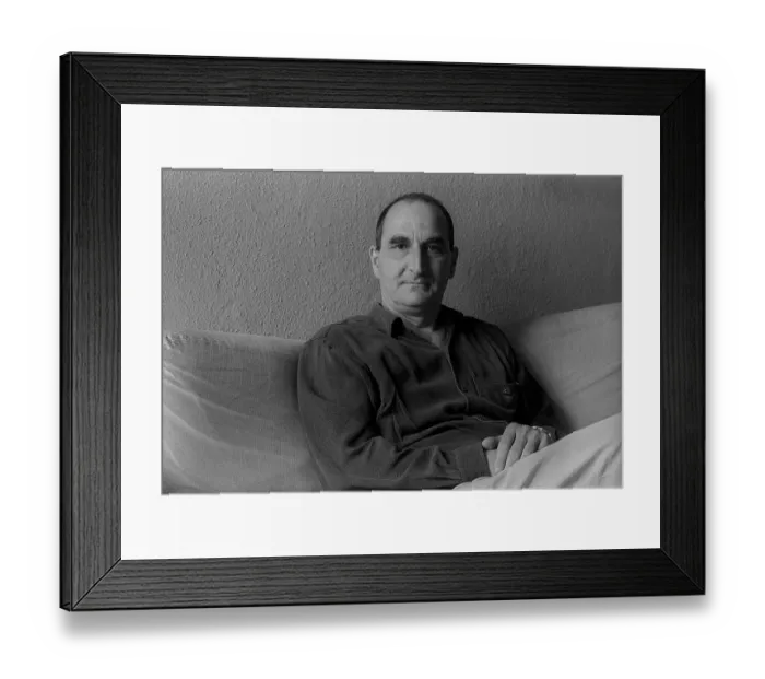 Framed Print : GDR, Berlin, 13.06.1990, director and actor Juri Kramer Framed Print : GDR, Berlin, 13.06.1990, director and actor Juri Kramer
