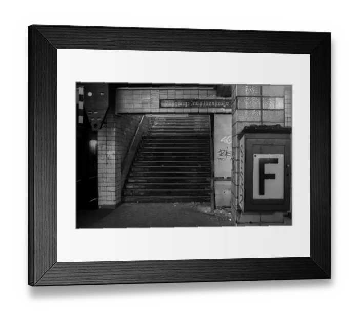 Framed Print : GDR, Berlin, 17.06.1990, S-Bahn station Nordbahnhof