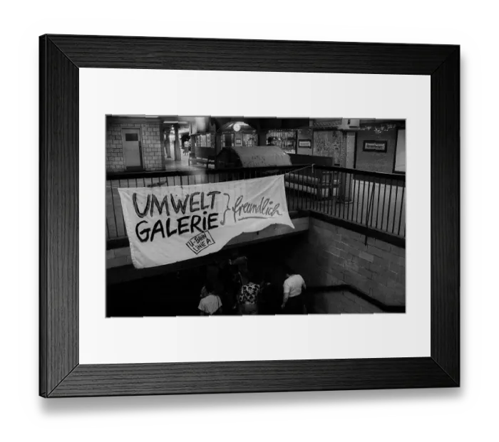 Framed Print : GDR, Berlin, 29.06.1990, Vernissage of the Umweltgalerie Framed Print : GDR, Berlin, 29.06.1990, Vernissage of the Umweltgalerie