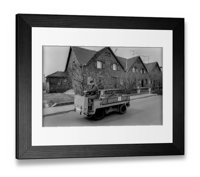 Framed Print : Germany, Greppin, 31 March 1992