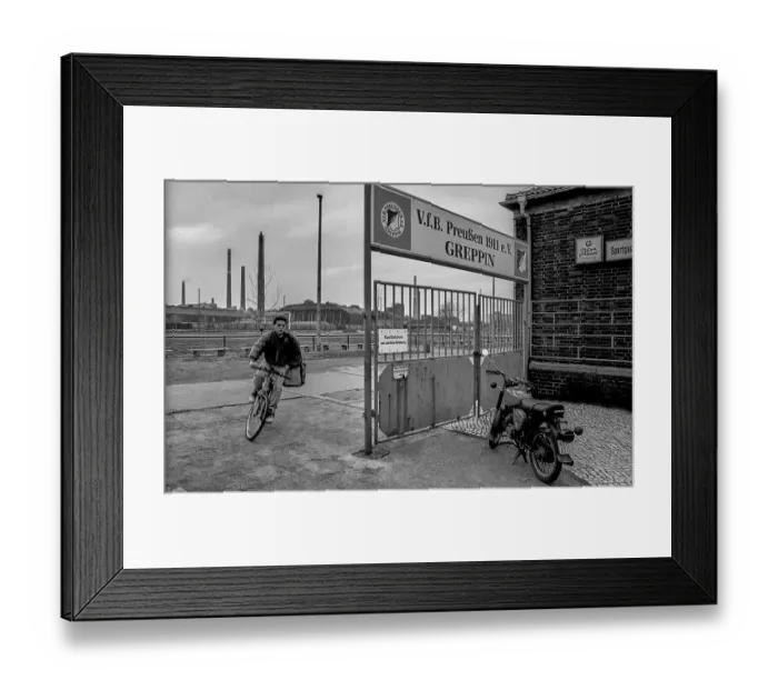 Framed Print : Germany, Greppin, 31 / 03 / 1992, village between Wolfen and Bitterfeld Framed Print : Germany, Greppin, 31 / 03 / 1992, village between Wolfen and Bitterfeld