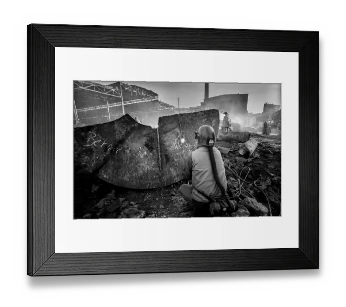 Framed Print : Germany, Bitterfeld, 31 March 1992 Framed Print : Germany, Bitterfeld, 31 March 1992