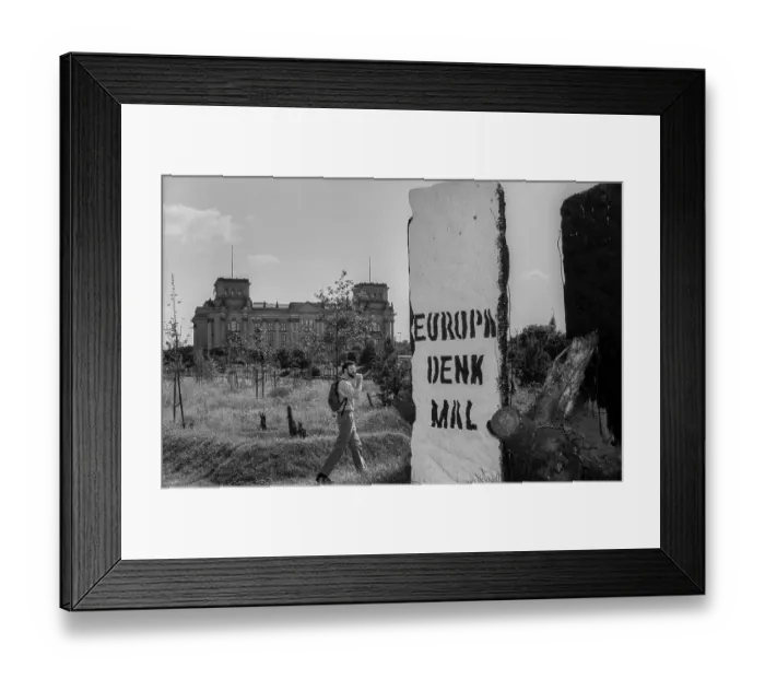 Framed Print : Germany, Berlin, 26 July 1991, Parliament of Trees on the Spreebogen opposite the Reichstag Framed Print : Germany, Berlin, 26 July 1991, Parliament of Trees on the Spreebogen opposite the Reichstag