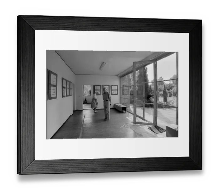 Framed Print : Germany, Berlin, 07.08.1991, Mies van der Rohe Haus