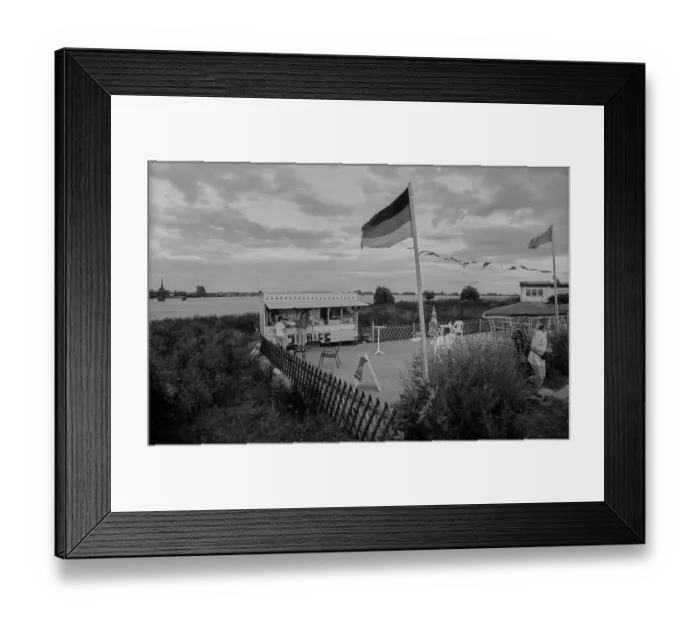 Framed Print : Germany, Gera, 18.08.1991, motorway service area Framed Print : Germany, Gera, 18.08.1991, motorway service area
