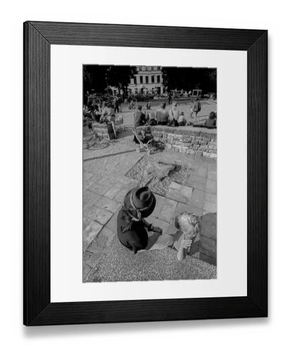 Framed Print : Germany, Berlin, 31.08.1991, playground Kollwitzplatz