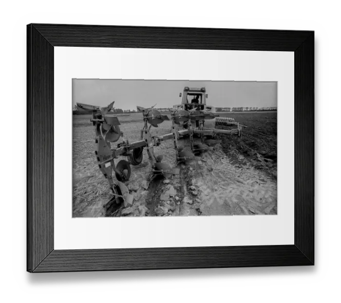 Framed Print : Germany, Eixen, 16.9.1991, tractor driver Framed Print : Germany, Eixen, 16.9.1991, tractor driver
