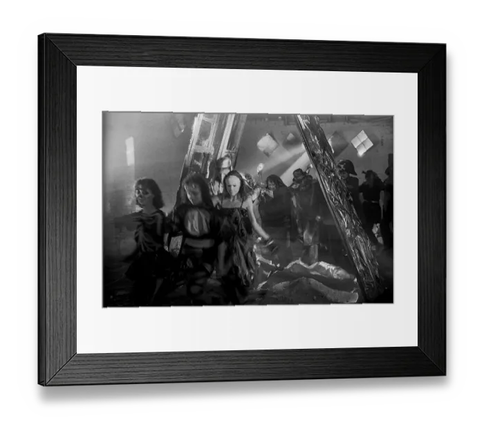 Framed Print : Germany, Berlin, 18.10.1991, shooting of the film The Visitor
