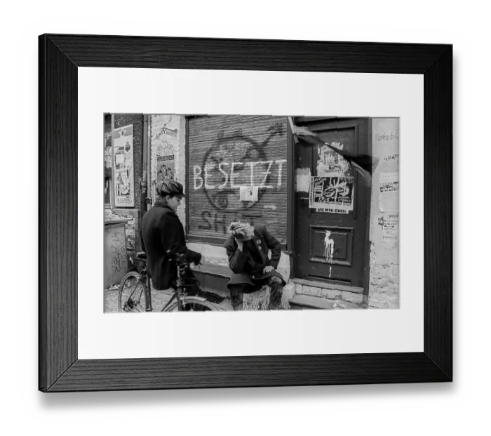 Framed Print : Germany, Berlin, 17 October 1991 Framed Print : Germany, Berlin, 17 October 1991