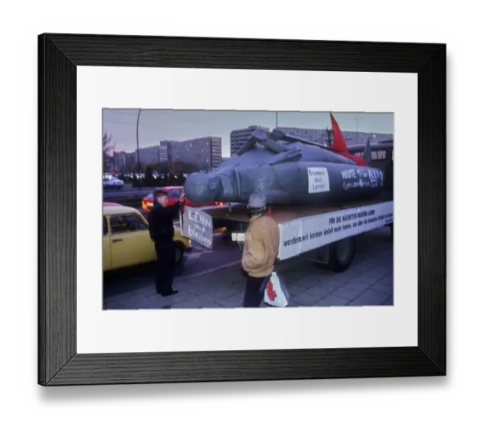Framed Print : Germany, Berlin, 23 October 1991 Framed Print : Germany, Berlin, 23 October 1991