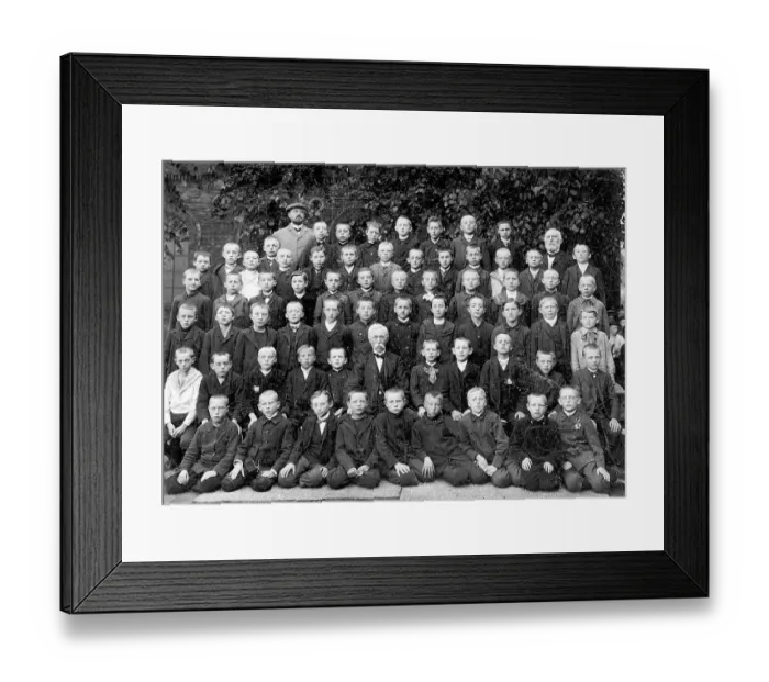 Framed Print : Historic photograph: school class Framed Print : Historic photograph: school class