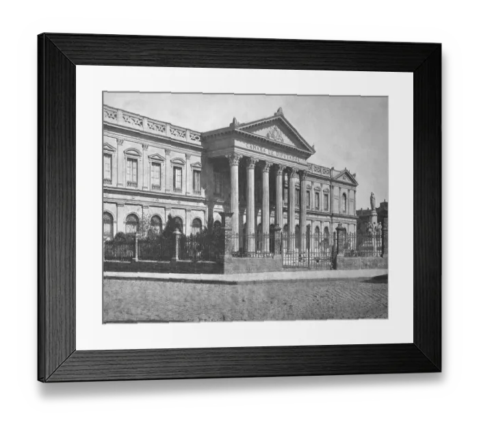 Framed Print : The Parliament building in Santiago Framed Print : The Parliament building in Santiago