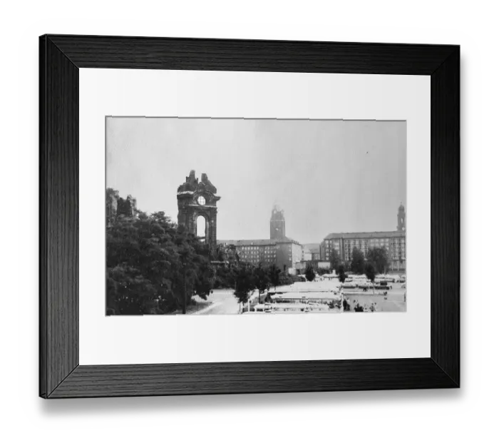 Framed Print : Ruin of the Dresden Church of Our Lady