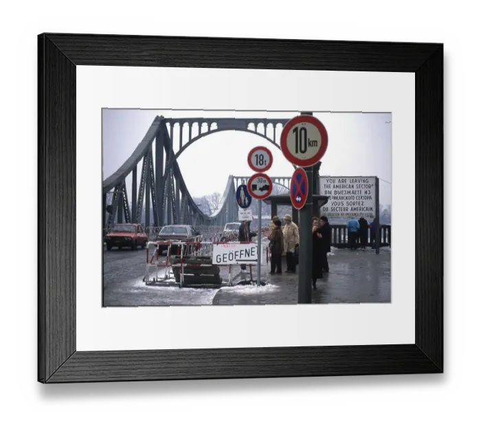 Framed Print : Road traffic at the Glienicker Bridge Framed Print : Road traffic at the Glienicker Bridge
