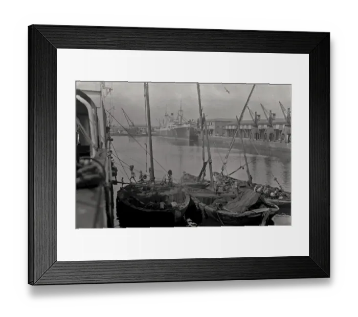 Framed Print : Port scenery in Bombay India Framed Print : Port scenery in Bombay India