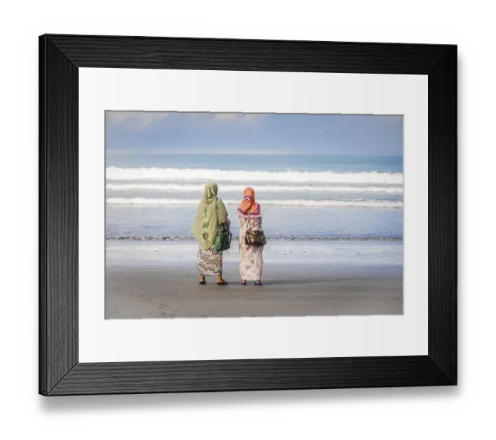 Framed Print : Muslim women at the beach in Bali