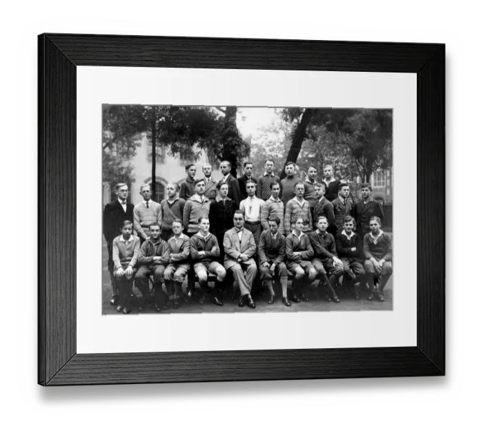 Framed Print : Historic photograph, schoolclass of boys