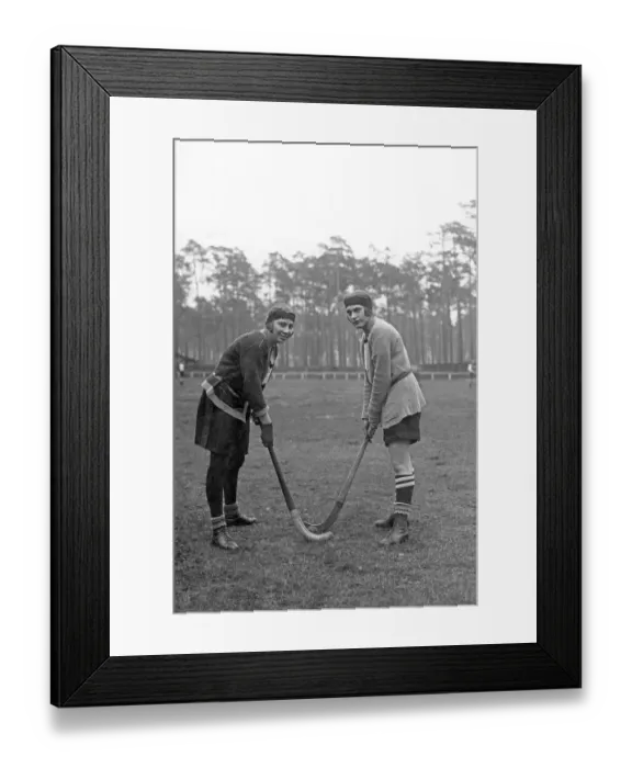 Framed Print : Historical photo, women's hockey, ca. 1920
