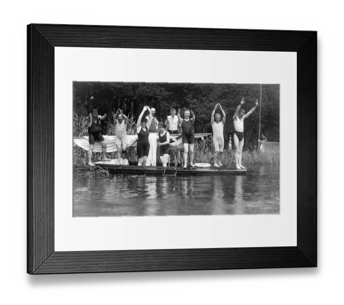 Framed Print : Historic photo, bathing group at the lake Framed Print : Historic photo, bathing group at the lake