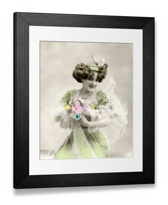 Framed Print : Historic photograph, fashion, around 1914 Framed Print : Historic photograph, fashion, around 1914