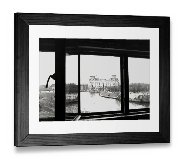 Framed Print : Fall of the Berlin Wall, view of the Reichstag Building from a former border guard watchtower