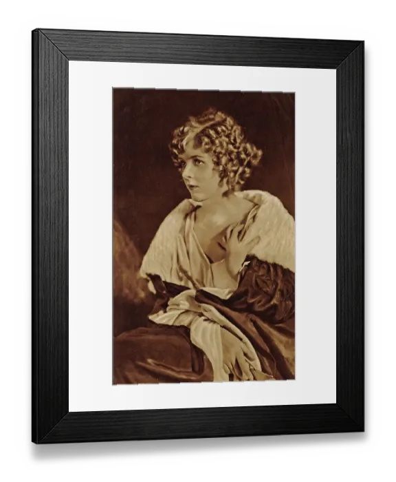 Framed Print : Studio portrait of Hollywood actress