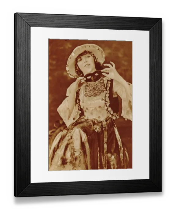 Framed Print : Studio portrait of Hollywood actress Framed Print : Studio portrait of Hollywood actress