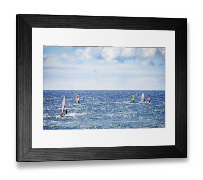 Framed Print : People windsurfing on Hookipa Beach