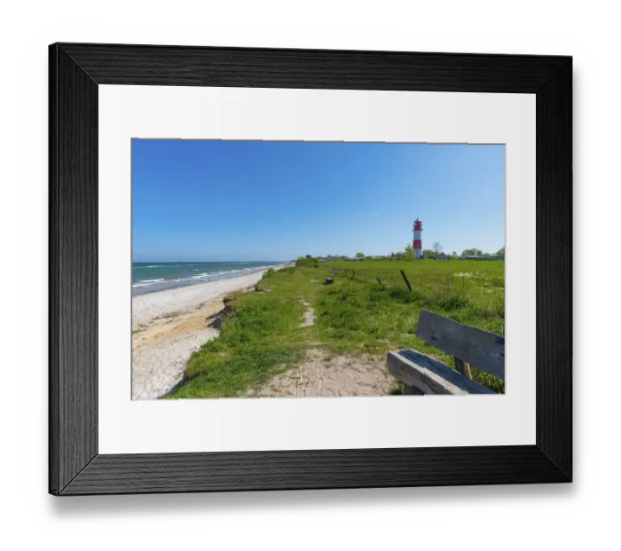 Framed Print : Falshoeft lighthouse, navigation