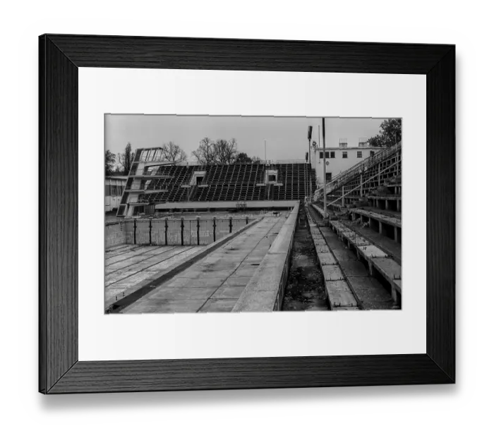 Framed Print : Germany, Berlin, 16.11.1991, Friesenstadion (swimming stadium) in decay Framed Print : Germany, Berlin, 16.11.1991, Friesenstadion (swimming stadium) in decay