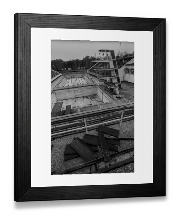 Framed Print : Germany, Berlin, 16.11.1991, Friesenstadion (swimming stadium) in decay