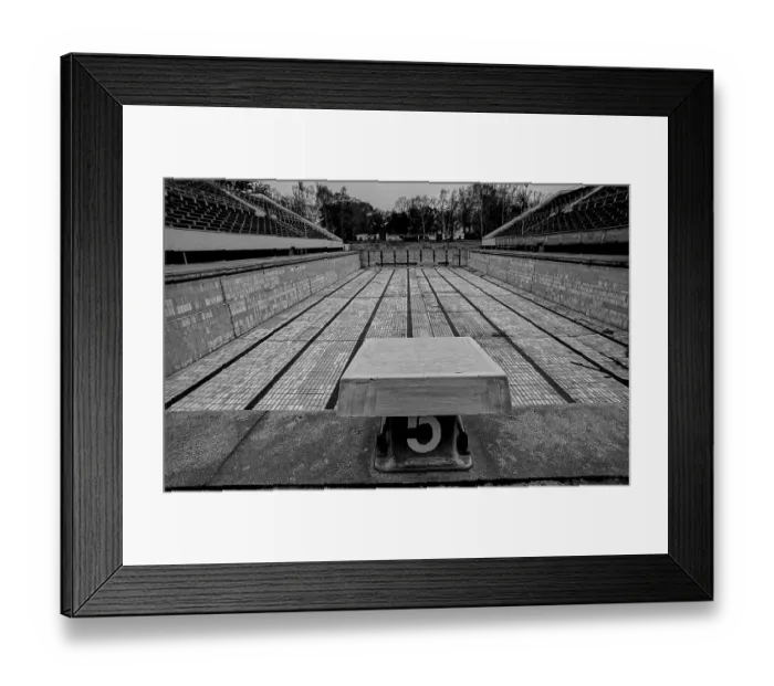 Framed Print : Germany, Berlin, 16.11.1991, Friesenstadion (swimming stadium) in decay