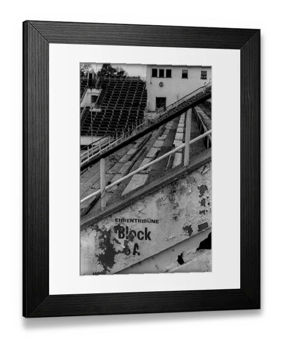 Framed Print : Germany, Berlin, 16.11.1991, Friesenstadion (swimming stadium) in decay
