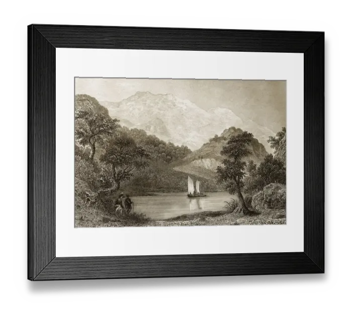 Framed Print : The Trossachs, eine kleine bewaldete Schlucht in der Gemeinde Stirling in Schottland Framed Print : The Trossachs, eine kleine bewaldete Schlucht in der Gemeinde Stirling in Schottland